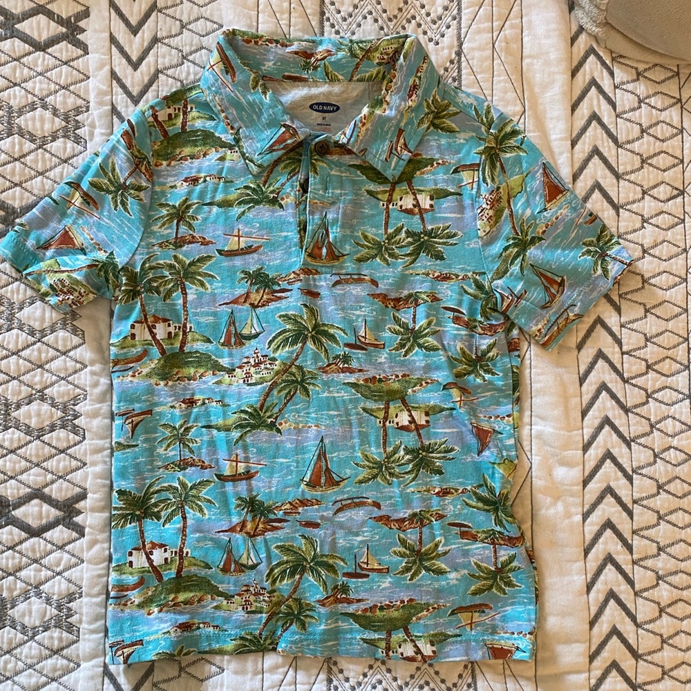 Old‎ Navy Island Polo | Size 5T